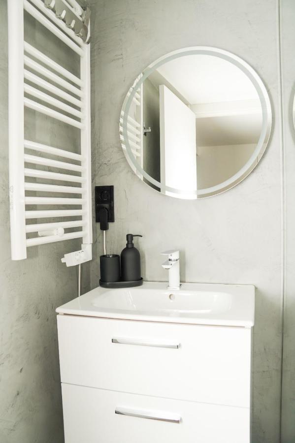 Tofi Apartment Madrid Bagian luar foto